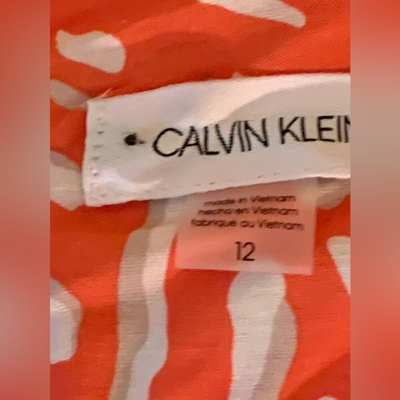 Calvin Kline V-Neck Short Sleeve Wrap Dress - Picture 7 of 8